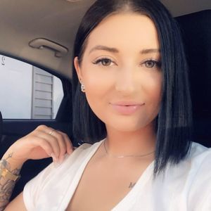 Meet your Posher, Érika